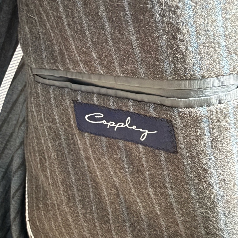 Elegant Charcoal Pinstripe Men's Blazer - Picture 2 of 4
